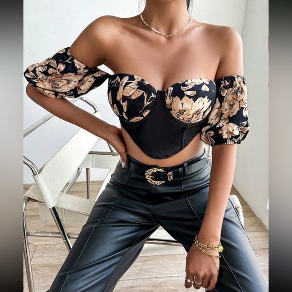 Boho floral print off shoulder crop top - Picture 1 of 6